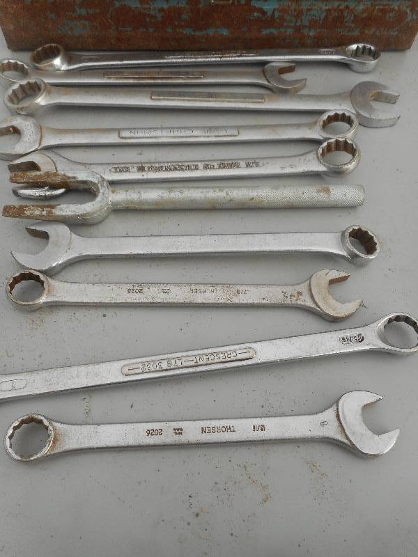 lot 70 image: 10 LARGE WRENCHES
