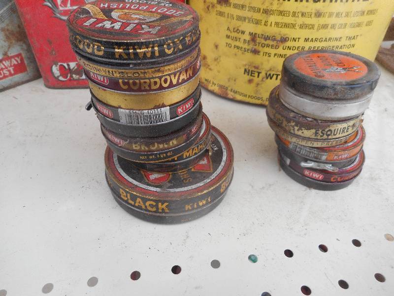 lot 136 image: ANTIQUE TINS AND CANS