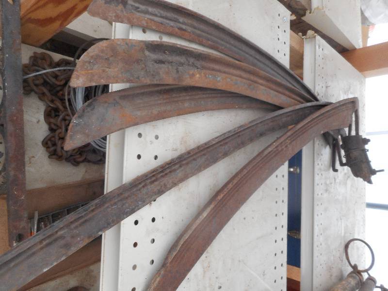 lot 144 image: 5 SYE BLADES