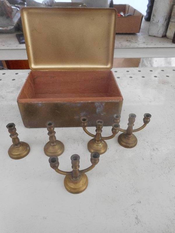 lot 151 image: ANTIQUE BRASS BOX AND MINI CANDLE HOLDERS