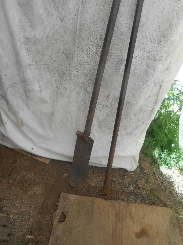 lot 170 image: 2 STEEL PRY BARS