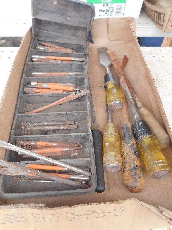 lot 177 image: HAND TOOLS