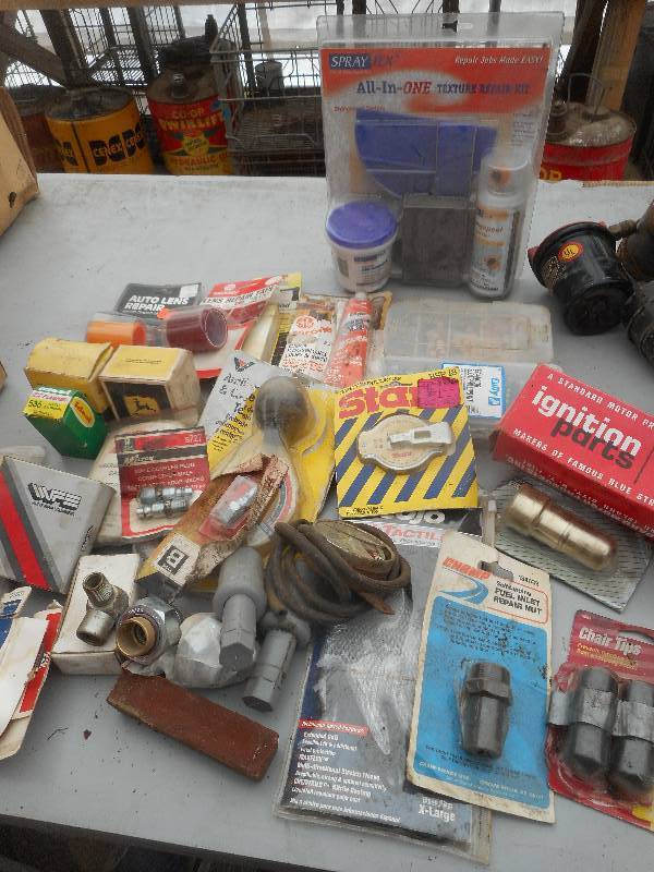 lot 182 image: GARAGE STUFF