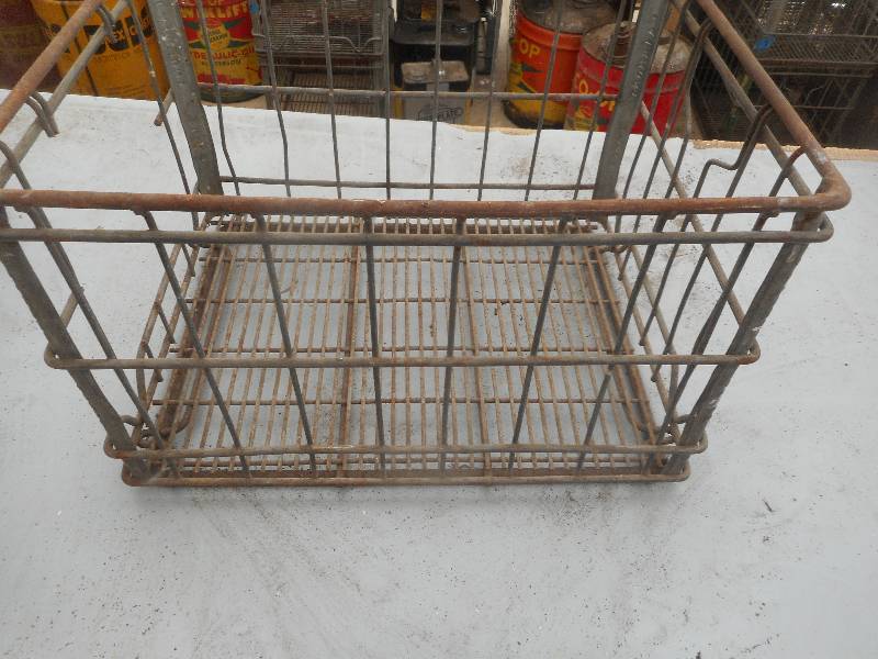 lot 189 image: VINTAGE MILK CRATE