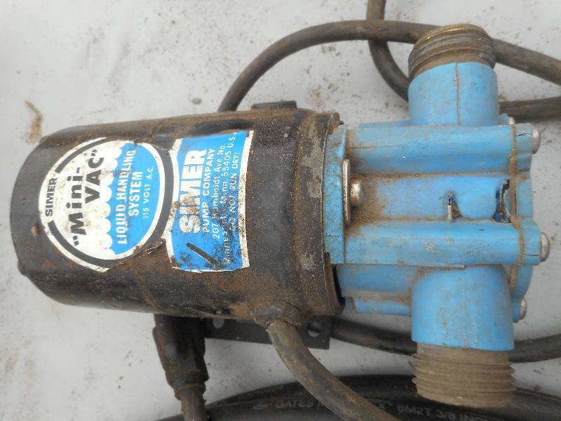 lot 233 image: MINI VALVE