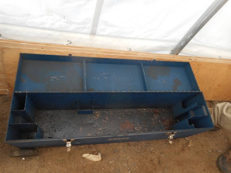 lot 240 image: TAYLER DULEX STRETCHER CASE