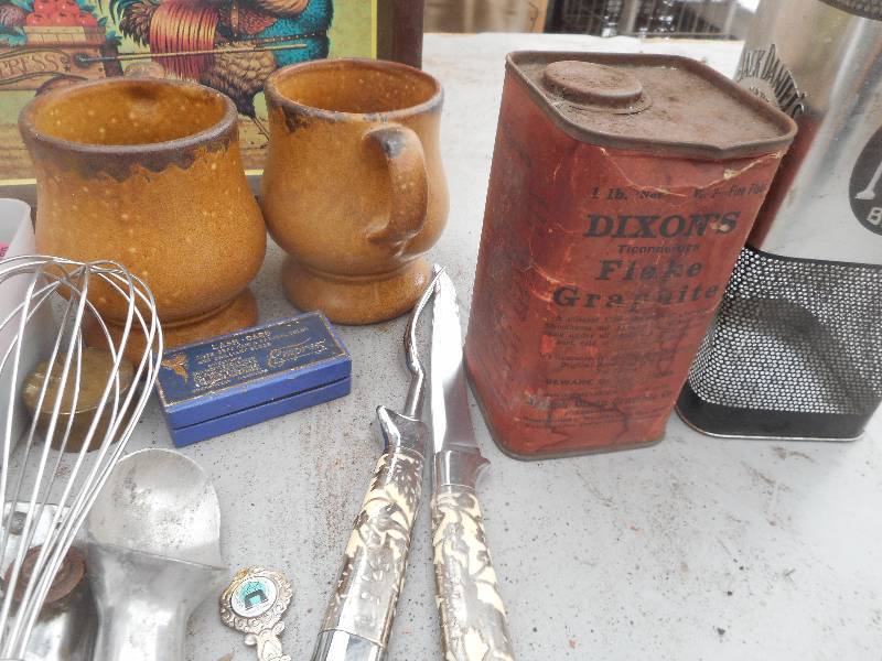 lot 244 image: VINTAGE MISC