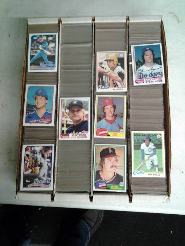 lot 2 image: 3000 Topps Baseball Cards 1978, 1981, 1982, 1989 Twins, Minor Stars, Excellent Condition-All In Penny Sleeves