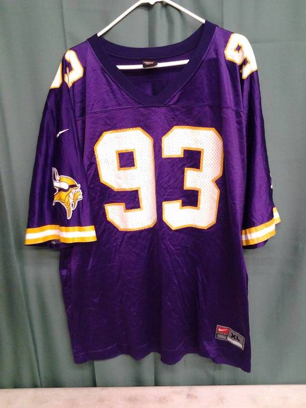 lot 10 image: Vikings Nike #93 Randle Size XL Jersey