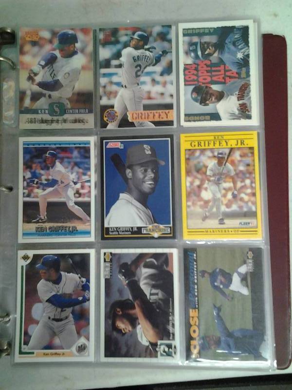 lot 26 image: 290 Baseball Cards-Twins & Stars 36 Griffeys, Ryan, Puckett All In Excellent Condition