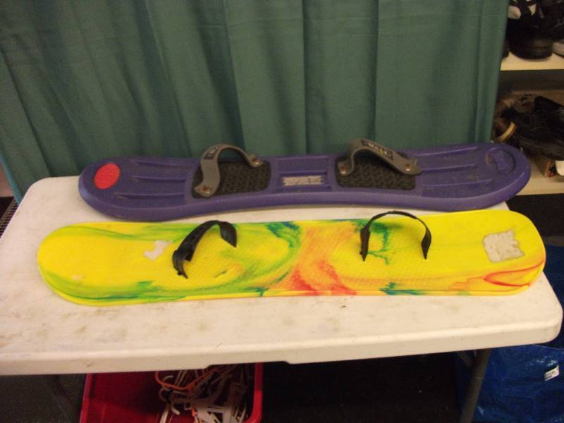 lot 51 image: 2-Snow Boards