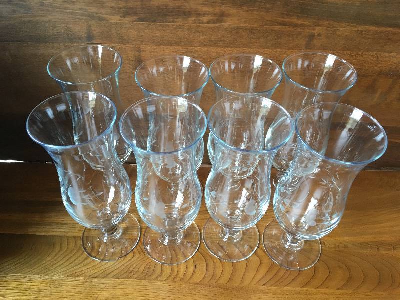 lot 32 image: PRINCESS HOUSE GLASSES (8)