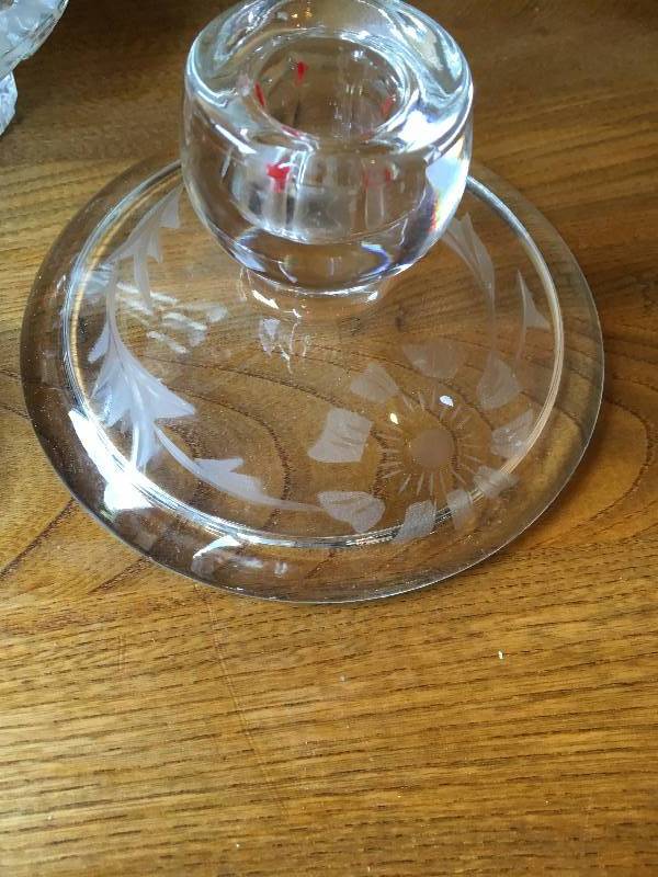 lot 53 image: CANDLE HOLDERS, NAPKINS HOLDERS