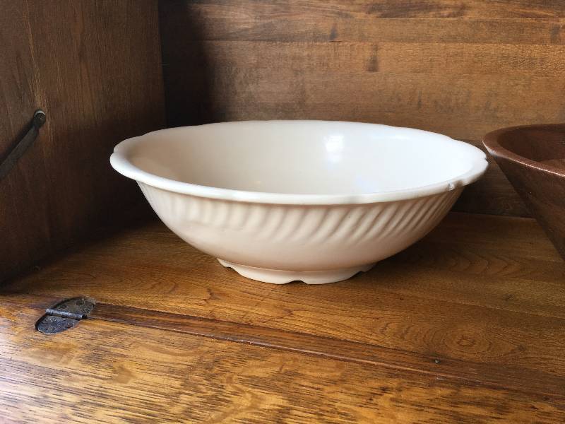lot 58 image: LARGE BOWLS