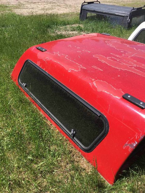 lot 132 image: TRUCK TOPPER