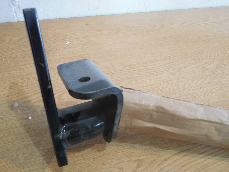 lot 44 image: Reese Towpower 51141 Class III Custom-Fit Hitch with 2 Square Receiver opening