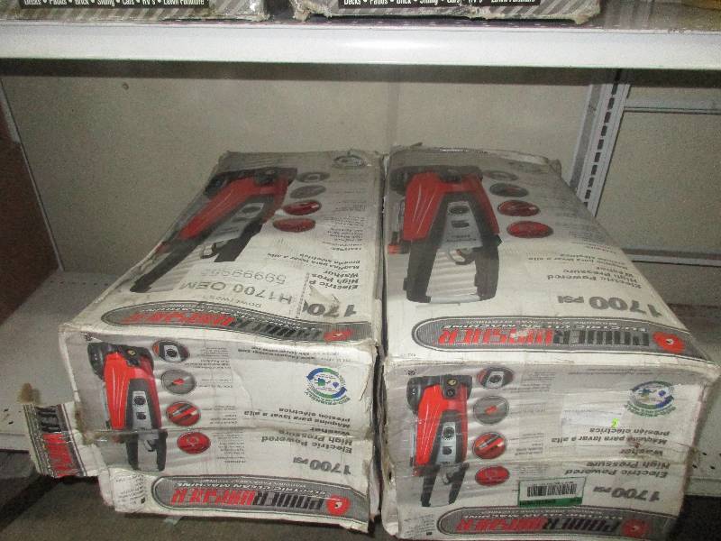 2 power washers 1700 PSI pressure washers