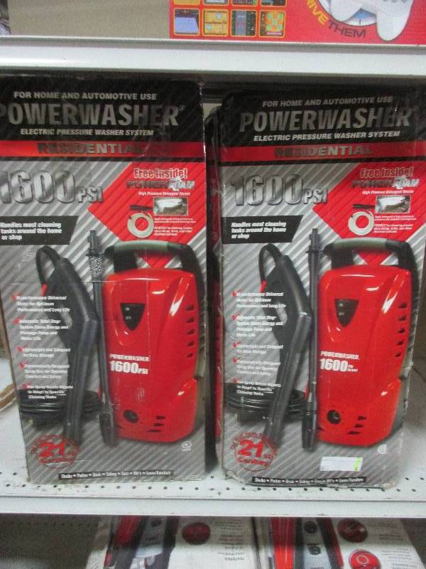 2 power washers 1600 PSI pressure washers