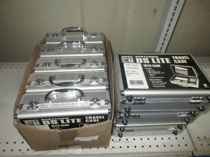 8 Nintendo DS LTE hard cases w car charger and ear buds