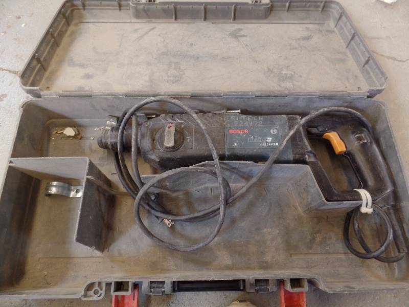 CORDED ROTARY HAMMER