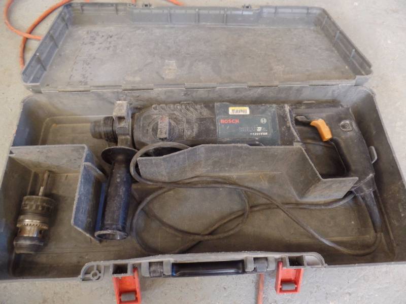 CORDED ROTARY HAMMER