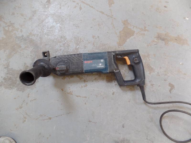 CORDED ROTARY HAMMER