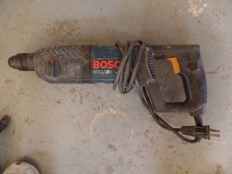CORDED ROTARY HAMMER