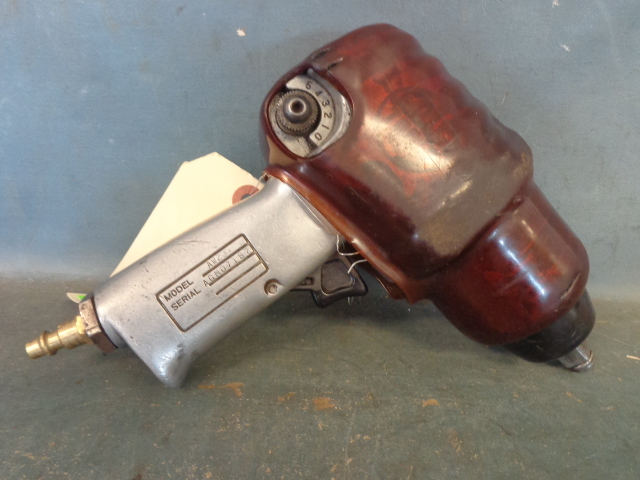 Pneumatic Impact Wrench