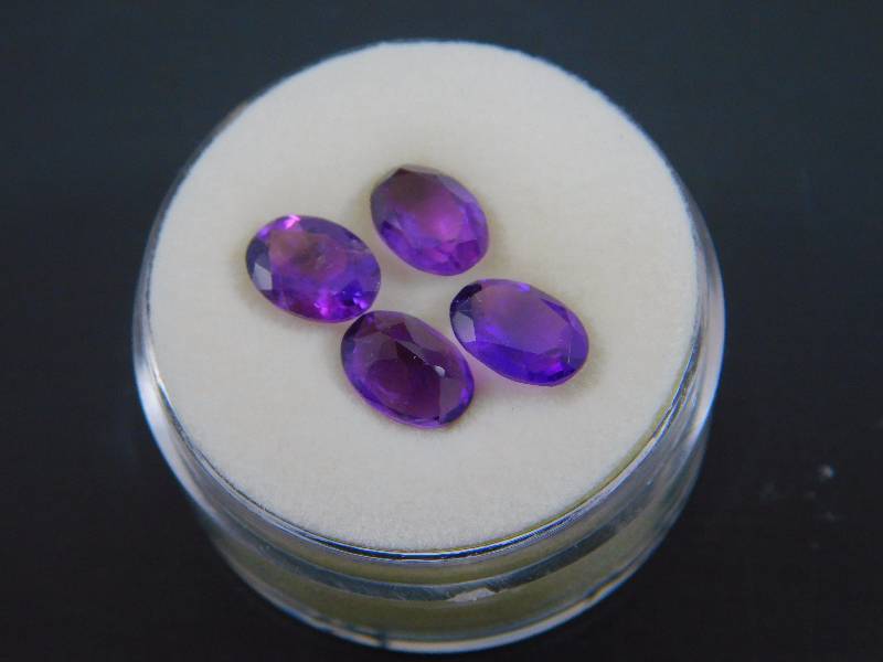 2.8 ct Gemstone