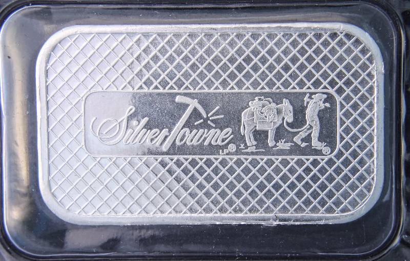 1 TROY OZ. .999 FINE SILVER BAR EAGLE DESIGN SEALED