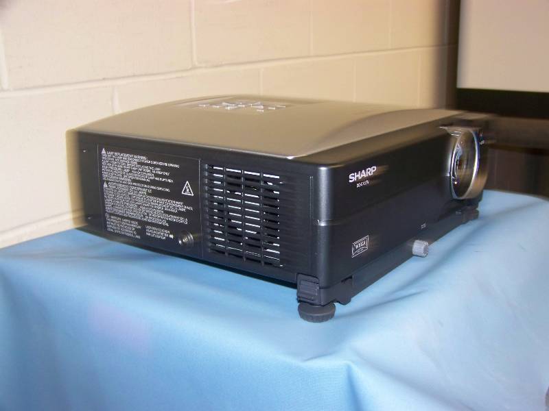 lot 18 image: Sharp, XG-C455W, LCD Projector with Remote Control and Travel Bag