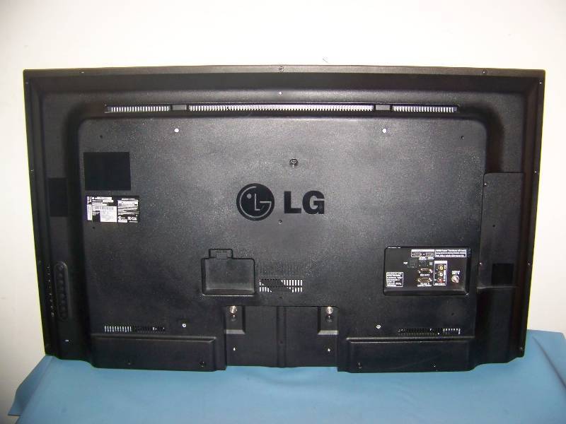 lot 3 image: 47, LG, EzSign, LED TV  Televison for Digital Signage with Remote Control