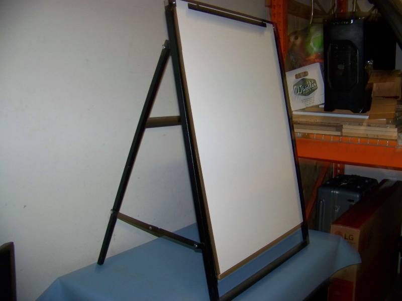 lot 99 image: Tabletop, Presentation, White Board  Easel