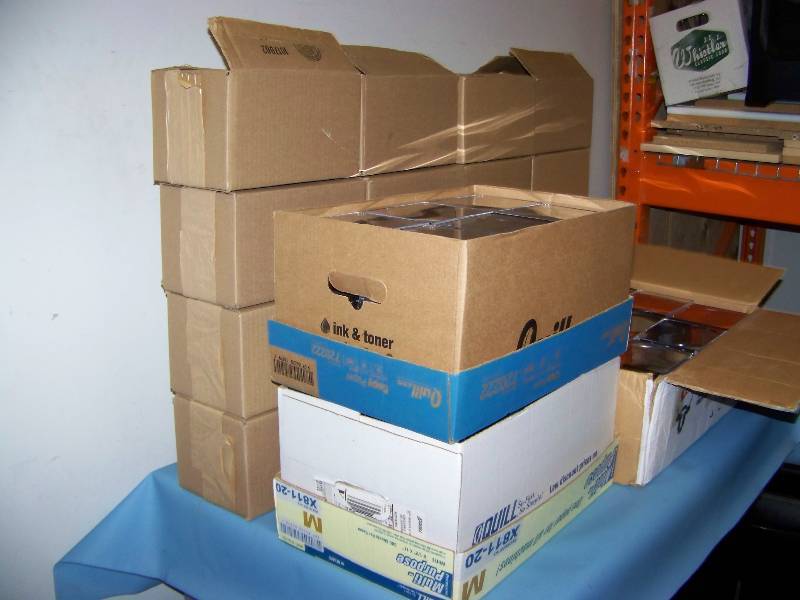 lot 84 image: (500) LARGE LOT of CD  DVD Jewel Cases