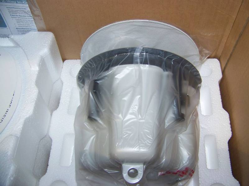 lot 60 image: (1) Crestron, SAROS, 4, 2-Way, In-Ceiling Speaker  Loudspeaker - NEW in Original Box