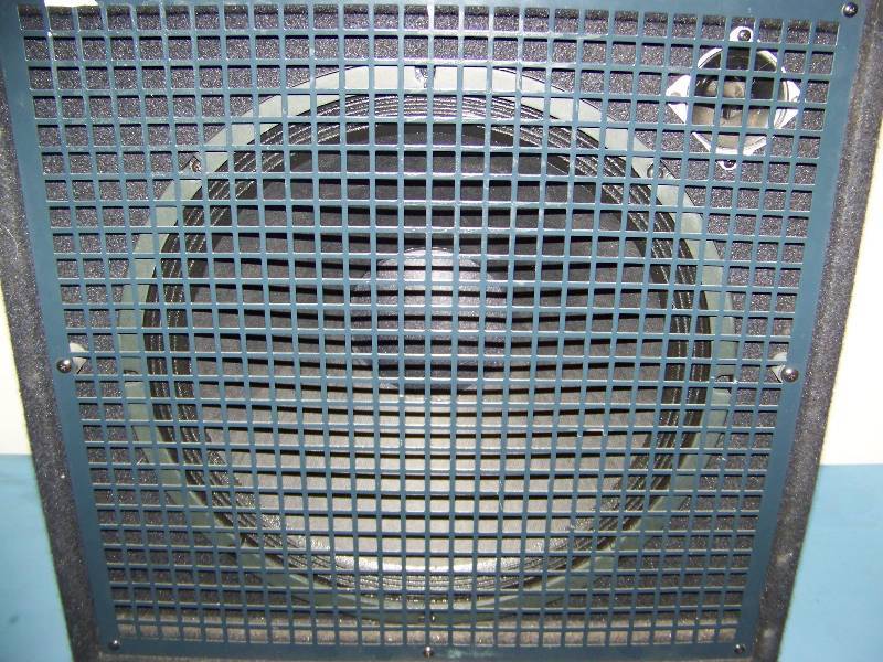 lot 33 image: SWR, Working Mans Series, 15, Bass Guitar Combo Amplifier  Amp