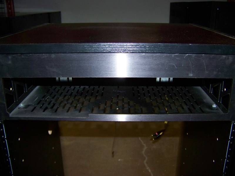 lot 107 image: Middle Atlantic, Audio  Video (AV), Equipment  Component Rack