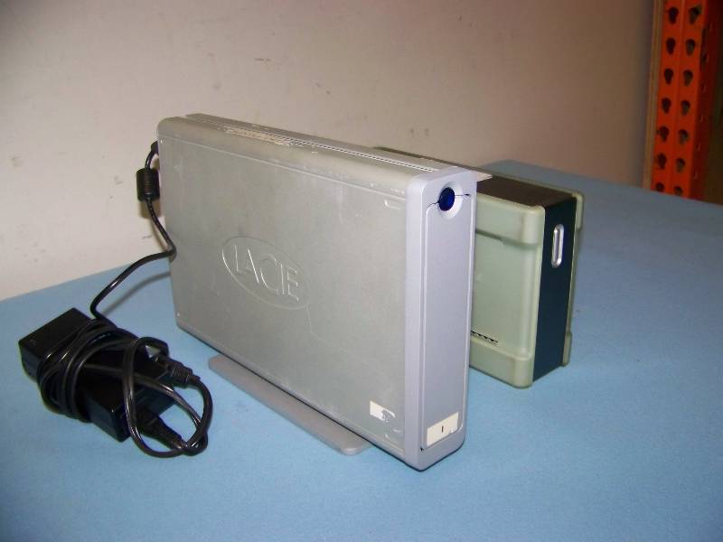 lot 92 image: (2) External Hard Drives