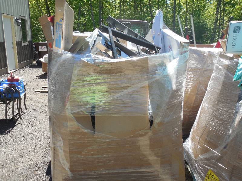 PALLET LOT OF GENERAL MERCHANDISE AND TOOLS