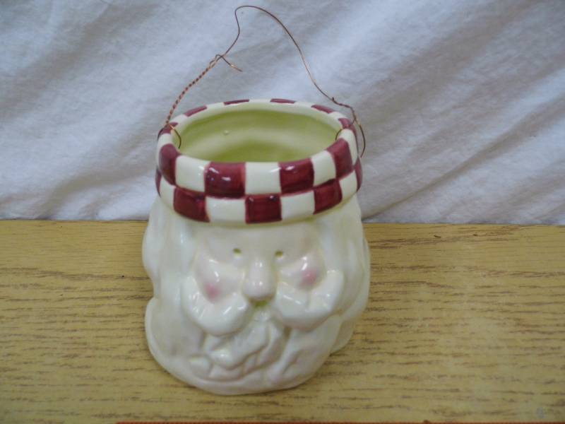 Lot of 15 Santa Luminaires