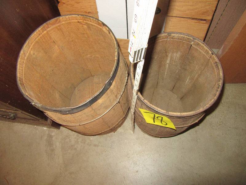 lot 78 image: 2 wood Staved barrels..