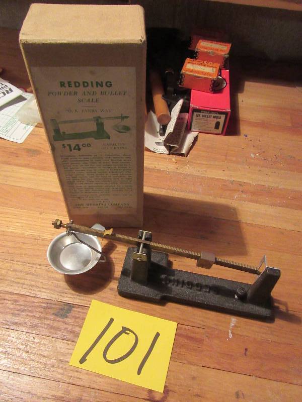 lot 101 image: Redding Powder and Bullet Scale
