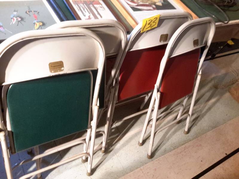 lot 133 image: 7 Metal Folding chairs