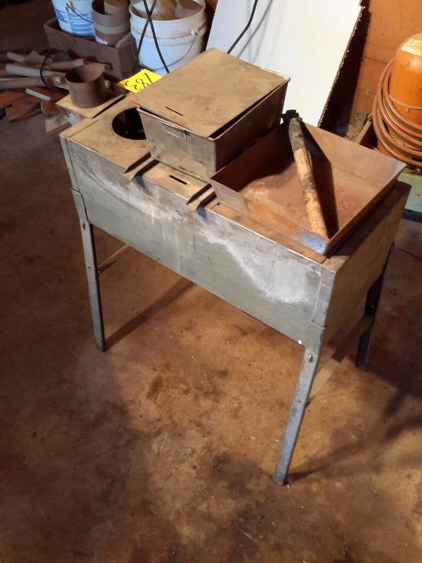 lot 183 image: Vintage Maple Syrup Wood Cook stove and cooking pans