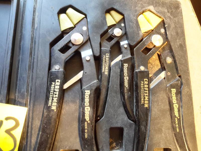 lot 243 image: Craftsman Professional Robo Grip Wrench set