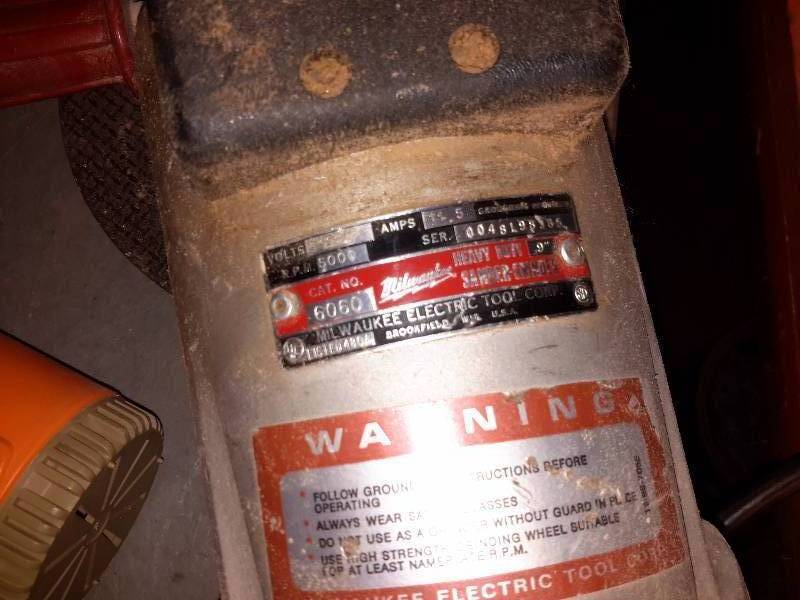 lot 258 image: Milwaukee Heavy Duty SawGrinder  Chicago Heat Gun