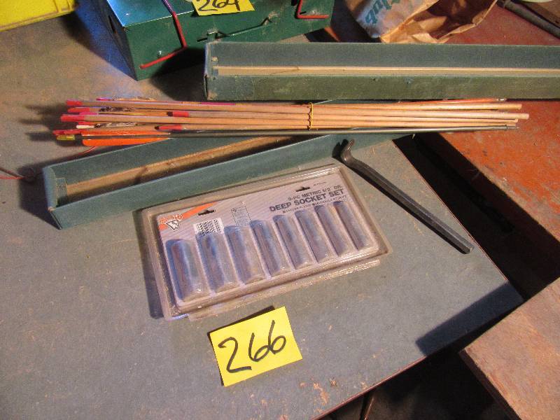 lot 266 image: 6 Piece Deep Socket sets.. About 8 Arrows. No tips