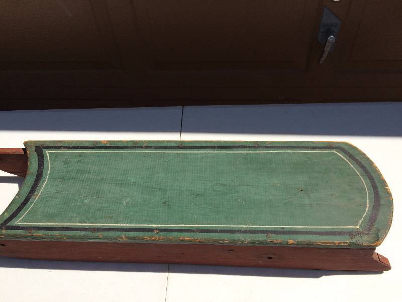 lot 4 image: Another Lovely Antique Norwegian Sled...Super Condition...Purchased At The Same Location As The Last Sled...Fondly and Proudly Displayed Until Recently In Her Lovely Scandinavian Home