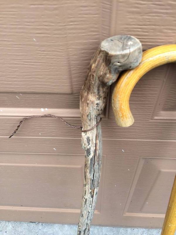 lot 26 image: Super Cool Antique Wooden Branch Cane, A Wood Cane & An Antique Blanket Beater - Great For Antique Decor