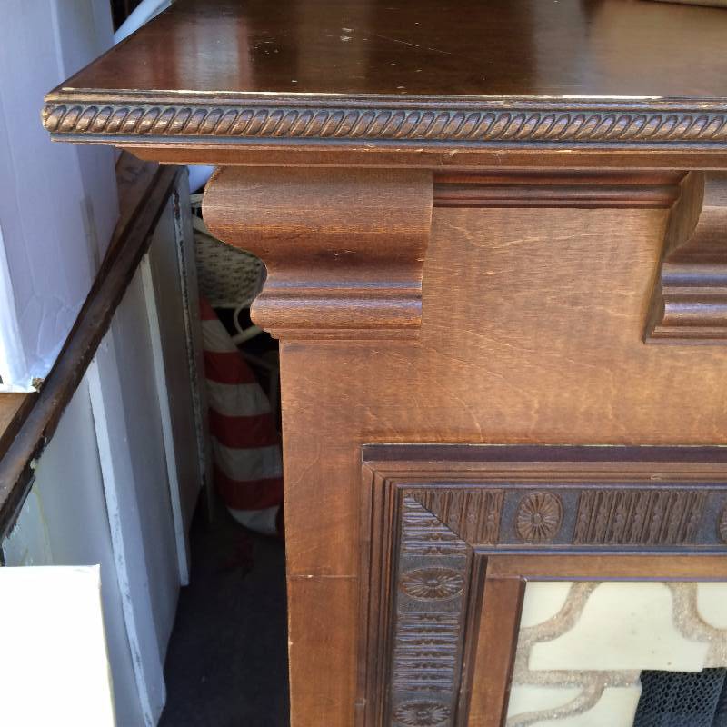 lot 29 image: Stunning Collectible Vintage Electric Fireplace Mantel Given To Beverly By Antique Store Owner Carolyn Bachman (Bachmans Floral) - This Was Used As A Display At The Bachmans Old Barn - See Story